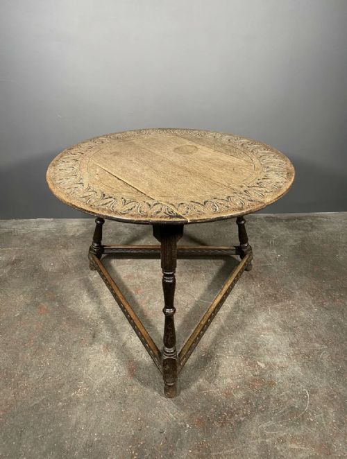 LARGE EARLY 20TH CENTURY CARVED OAK CRICKET TABLE - ADDITIONAL PHOTO 11