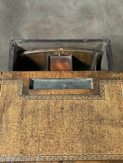 RARE BURR WALNUT WRITING DESK WITH HIDDEN DESK TIDY C1910 - ADDITIONAL PHOTO 2