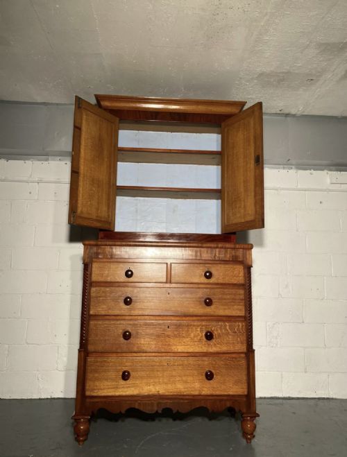 EARLY 19TH CENTURY LARGE HOUSEKEEPERS CUPBOARD ON CHEST - ADDITIONAL PHOTO 2