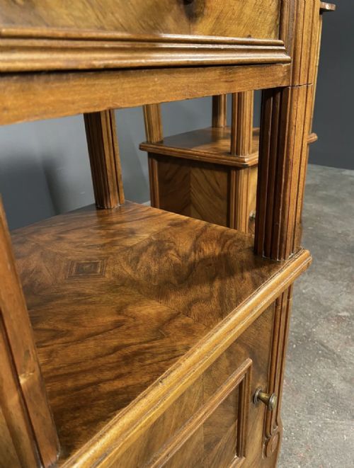 A PAIR OF ANTIQUE FRENCH WALNUT BEDSIDE CABINETS WITH MARBLE TOP - ADDITIONAL PHOTO 4