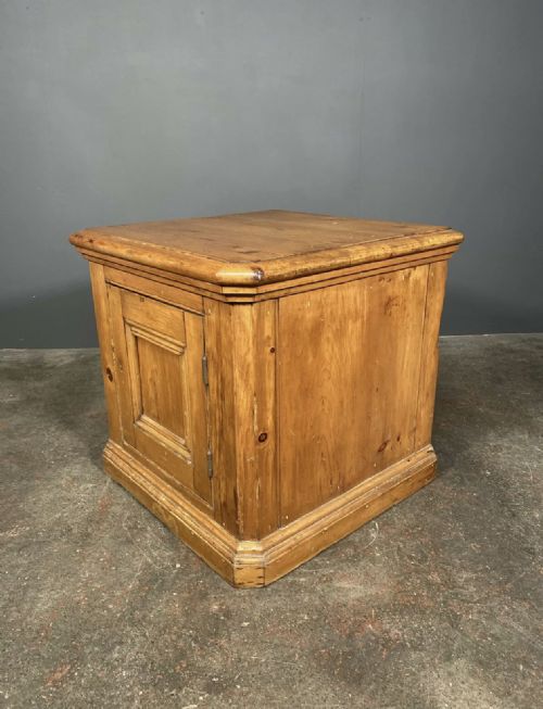 19th century victorian pine safe stand cupboard - CATEGORY: ANTIQUE CUPBOARDS - DATED 19TH CENTURY