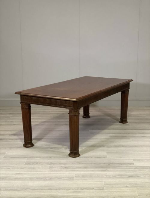 19TH CENTURY GRAND MAHOGANY DINING TABLE - ADDITIONAL PHOTO 2