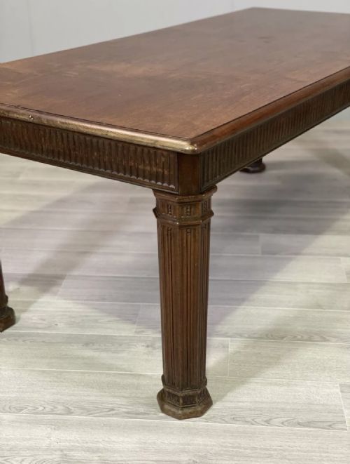 19TH CENTURY GRAND MAHOGANY DINING TABLE - ADDITIONAL PHOTO 3