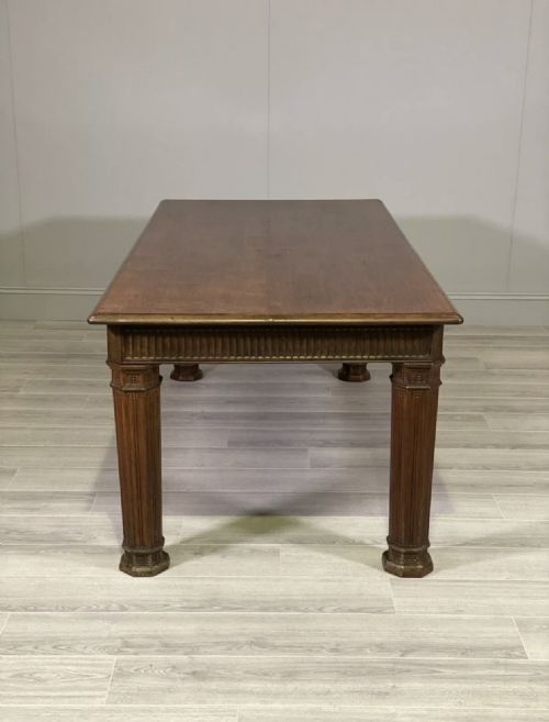 19TH CENTURY GRAND MAHOGANY DINING TABLE - ADDITIONAL PHOTO 11