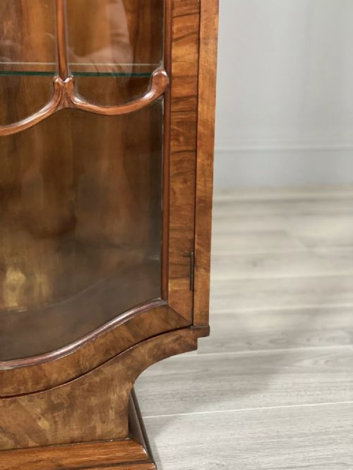 ART DECO WALNUT DISPLAY CABINET - ADDITIONAL PHOTO 6