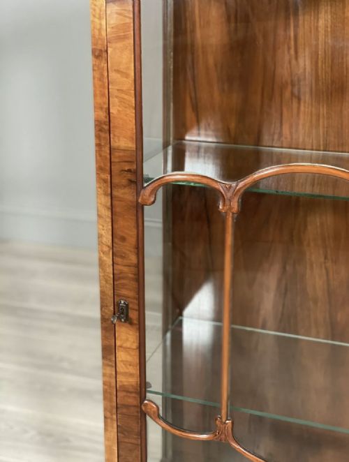ART DECO WALNUT DISPLAY CABINET - ADDITIONAL PHOTO 9