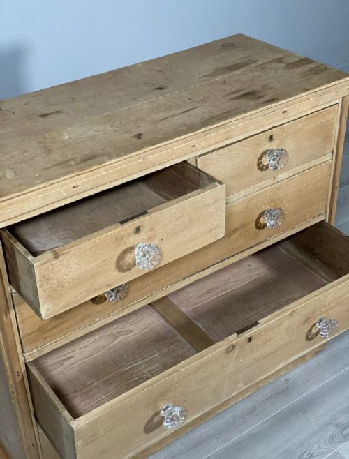VICTORIAN PINE CHEST OF DRAWERS - ADDITIONAL PHOTO 1