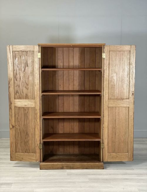 EARLY 20TH CENTURY OAK SCHOOL CUPBOARD - ADDITIONAL PHOTO 1