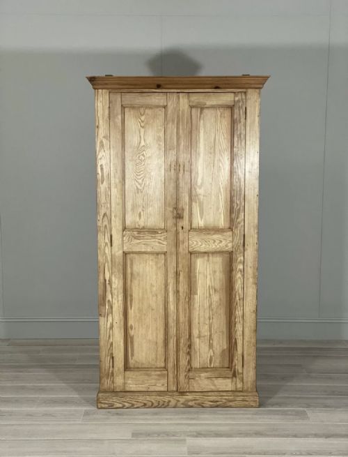 19TH CENTURY PINE SCHOOL CUPBOARD - ADDITIONAL PHOTO 1