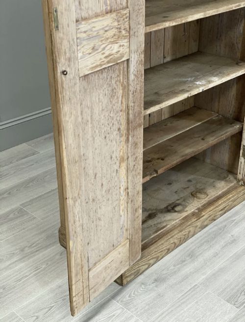 19TH CENTURY PINE SCHOOL CUPBOARD - ADDITIONAL PHOTO 6