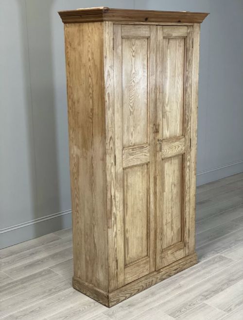 19TH CENTURY PINE SCHOOL CUPBOARD - ADDITIONAL PHOTO 8