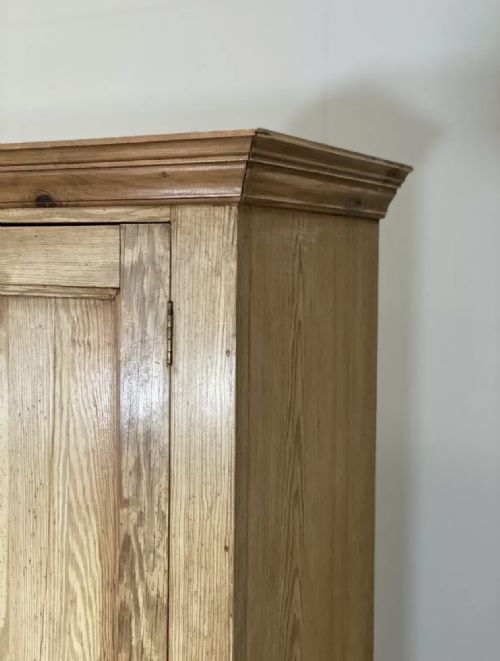 19TH CENTURY PINE SCHOOL CUPBOARD - ADDITIONAL PHOTO 10