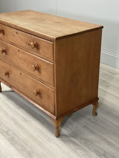 19TH CENTURY PINE CHEST OF DRAWERS - ADDITIONAL PHOTO 5
