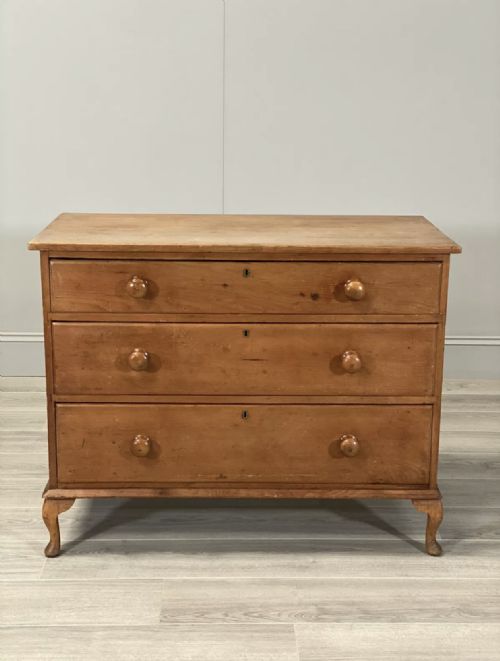19TH CENTURY PINE CHEST OF DRAWERS - ADDITIONAL PHOTO 11