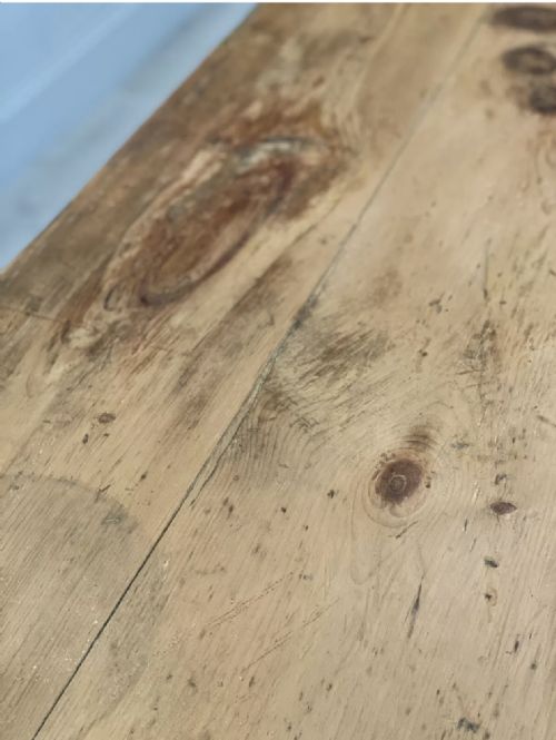 19TH CENTURY PINE CHEST OF DRAWERS - ADDITIONAL PHOTO 10