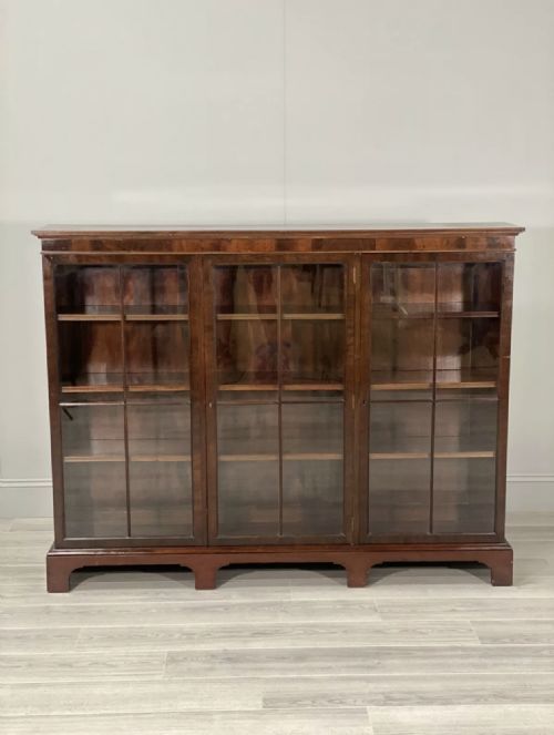 LARGE VICTORIAN MAHOGANY BOOKCASE - ADDITIONAL PHOTO 1