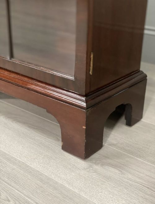 LARGE VICTORIAN MAHOGANY BOOKCASE - ADDITIONAL PHOTO 6