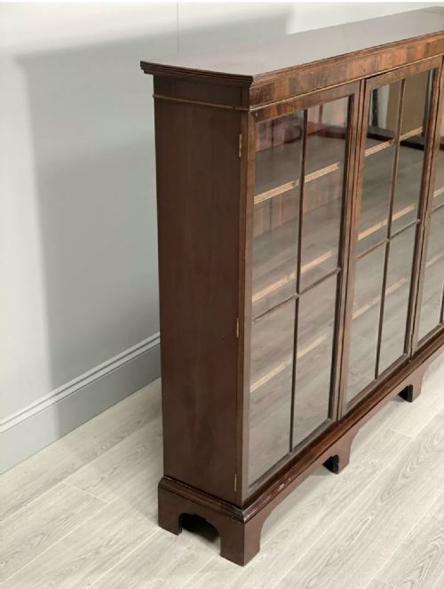 LARGE VICTORIAN MAHOGANY BOOKCASE - ADDITIONAL PHOTO 9