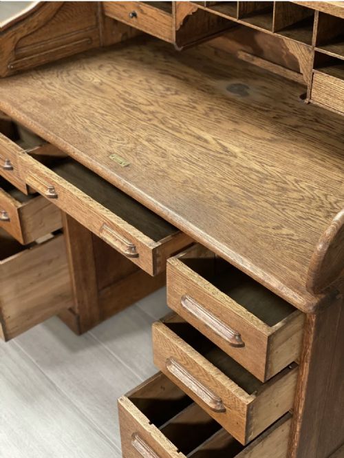 EARLY 20TH CENTURY OAK ROLL TOP DESK - ADDITIONAL PHOTO 7