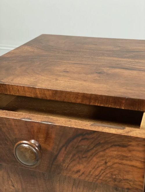 A PAIR OF ART DECO WALNUT BEDSIDE CABINETS - ADDITIONAL PHOTO 7