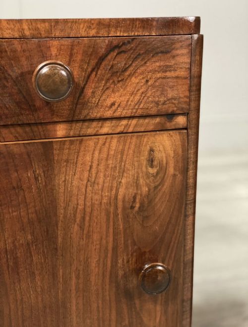 A PAIR OF ART DECO WALNUT BEDSIDE CABINETS - ADDITIONAL PHOTO 8