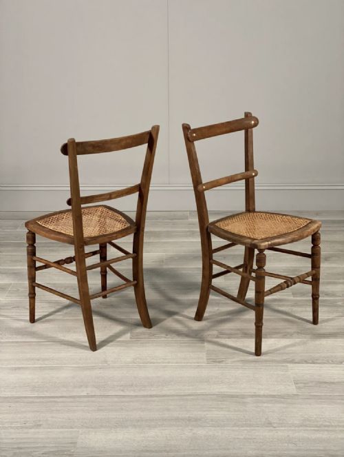 PAIR OF 19TH CENTURY OAK SIDE CHAIRS - ADDITIONAL PHOTO 1