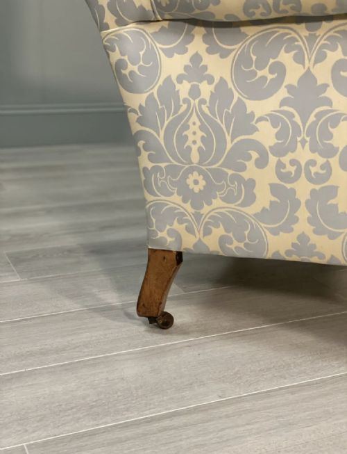 EARLY 20TH CENTURY WINGED BACK ARMCHAIR - ADDITIONAL PHOTO 8