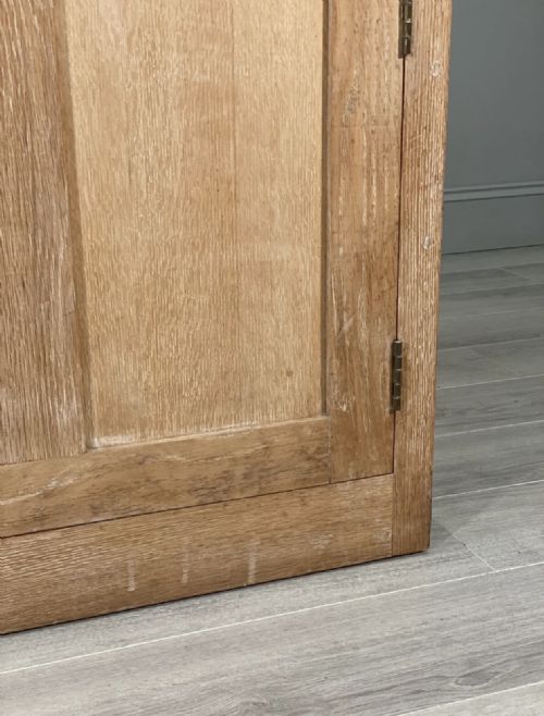 LARGE ANTIQUE OAK SCHOOL CUPBOARD - ADDITIONAL PHOTO 4
