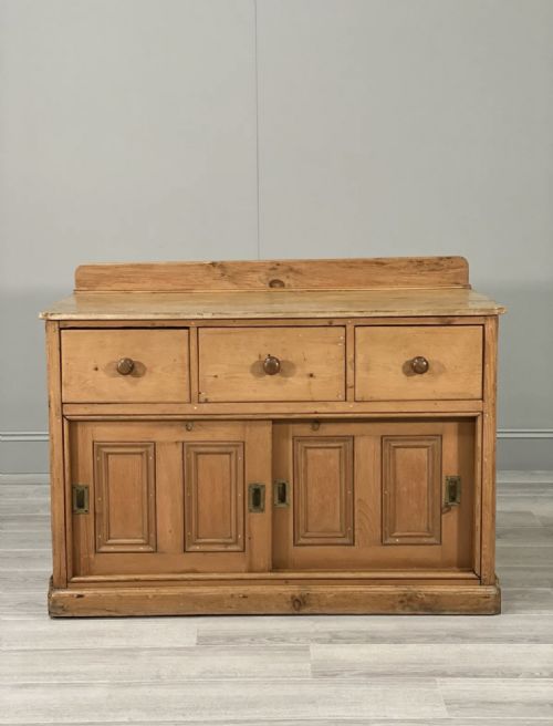19TH CENTURY PINE SIDEBOARD SERVER WITH SLIDING DOORS - ADDITIONAL PHOTO 1