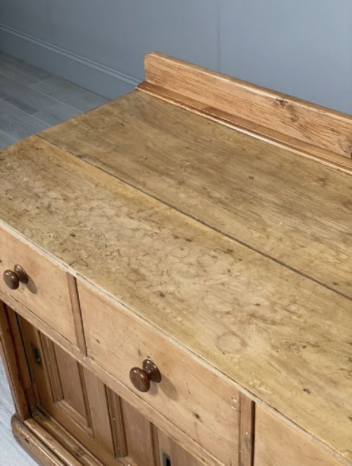 19TH CENTURY PINE SIDEBOARD SERVER WITH SLIDING DOORS - ADDITIONAL PHOTO 9