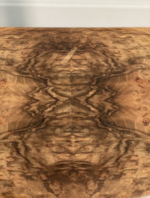PAIR OF ART DECO BURR WALNUT BEDSIDE CABINETS - ADDITIONAL PHOTO 4