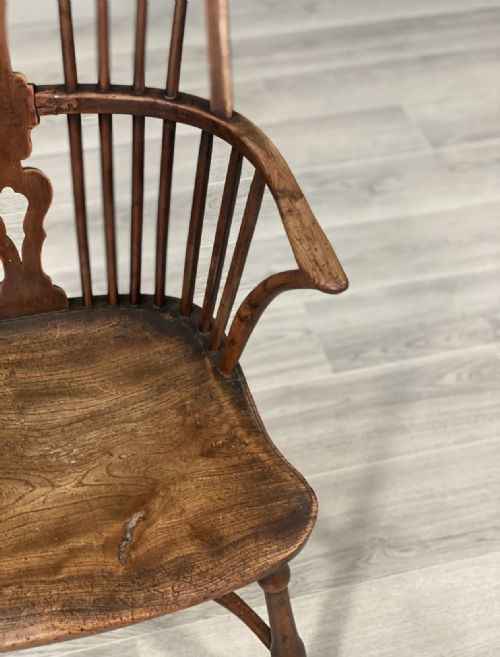19TH CENTURY ELM WINDSOR CHAIR - ADDITIONAL PHOTO 2