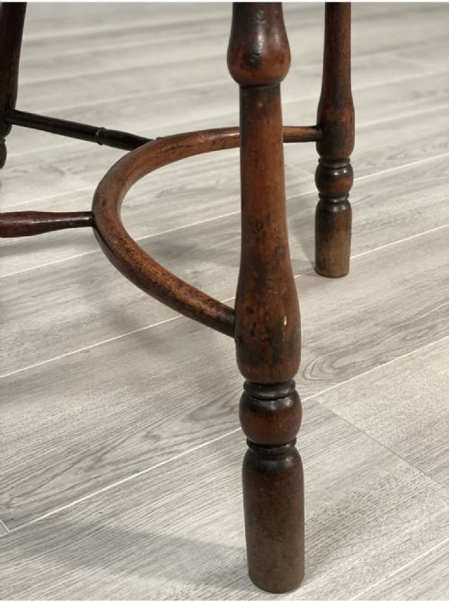 19TH CENTURY ELM WINDSOR CHAIR - ADDITIONAL PHOTO 3