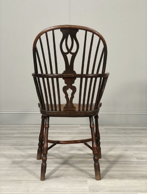 19TH CENTURY ELM WINDSOR CHAIR - ADDITIONAL PHOTO 7