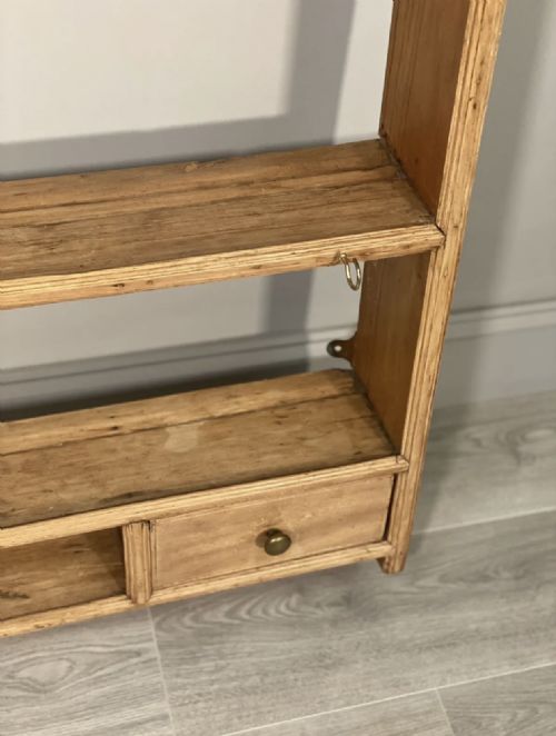 19TH CENTURY PINE KITCHEN WALL RACK - ADDITIONAL PHOTO 3