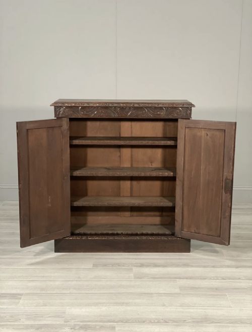 19TH CENTURY CARVED OAK CUPBOARD - ADDITIONAL PHOTO 2