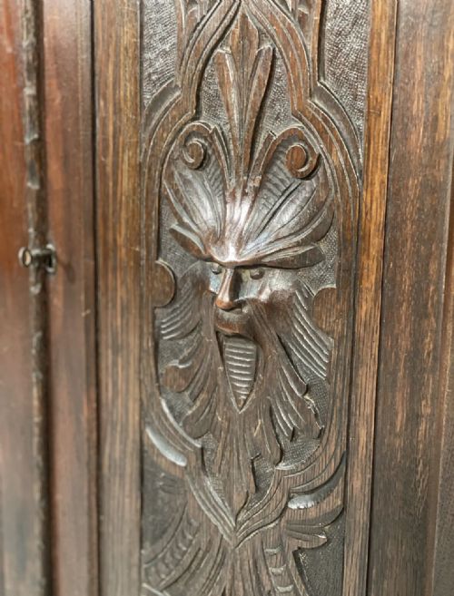 19TH CENTURY CARVED OAK CUPBOARD - ADDITIONAL PHOTO 6