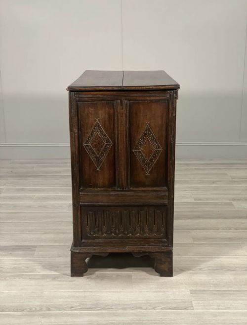 EARLY 18TH CENTURY OAK CHEST OF DRAWERS - ADDITIONAL PHOTO 9
