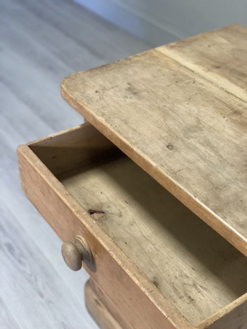 19TH CENTURY PINE DRESSER BASE WITH SYCAMORE TOP - ADDITIONAL PHOTO 5