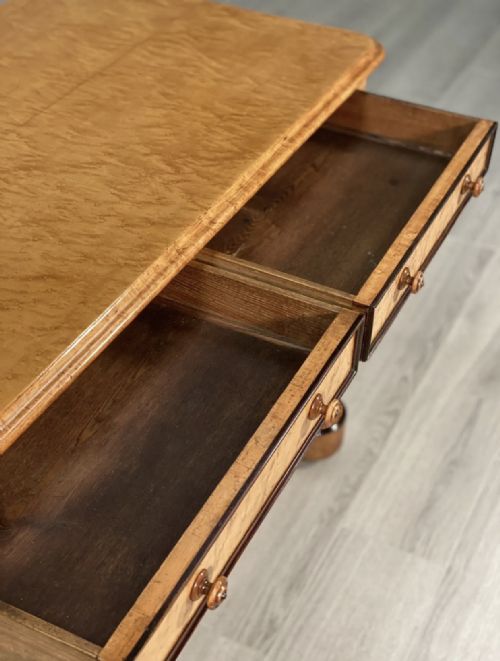 19TH CENTURY BIRDS EYE MAPLE CONSOLE TABLE - ADDITIONAL PHOTO 4