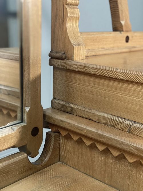 19TH CENTURY AESTHETIC MOVEMENT ASH DRESSING TABLE - ADDITIONAL PHOTO 6