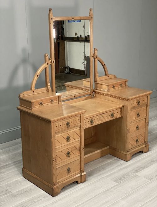 19TH CENTURY AESTHETIC MOVEMENT ASH DRESSING TABLE - ADDITIONAL PHOTO 9