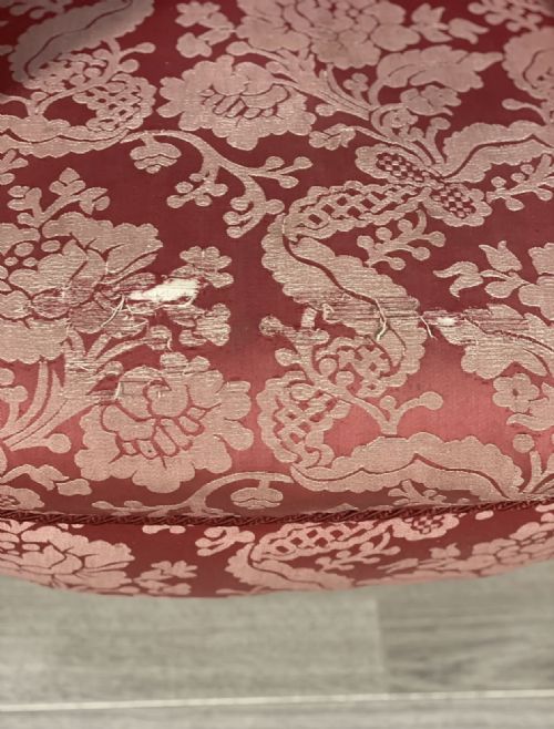A DEEP SEATED 19TH CENTURY COUNTRY HOUSE ARMCHAIR - ADDITIONAL PHOTO 6
