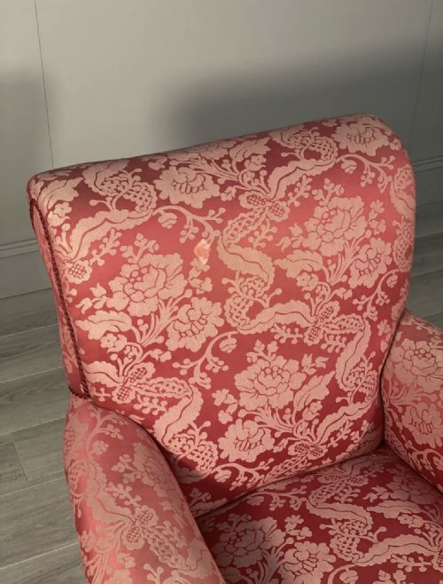 A DEEP SEATED 19TH CENTURY COUNTRY HOUSE ARMCHAIR - ADDITIONAL PHOTO 8