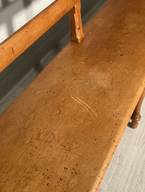 LARGE 19TH CENTURY PINE BENCH - ADDITIONAL PHOTO 8