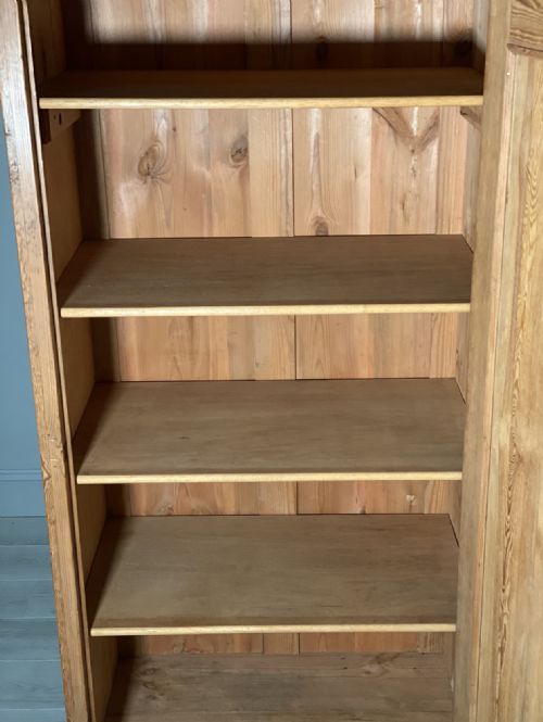 ANTIQUE PINE LARDER CUPBOARD - ADDITIONAL PHOTO 4