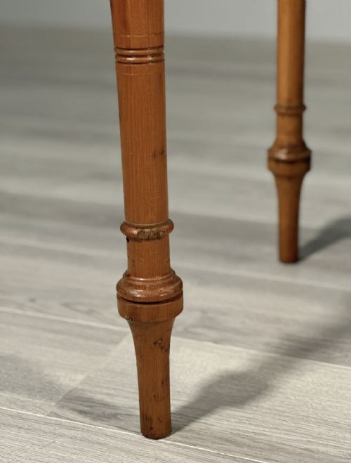 19TH CENTURY PINE SIDE TABLE - ADDITIONAL PHOTO 11