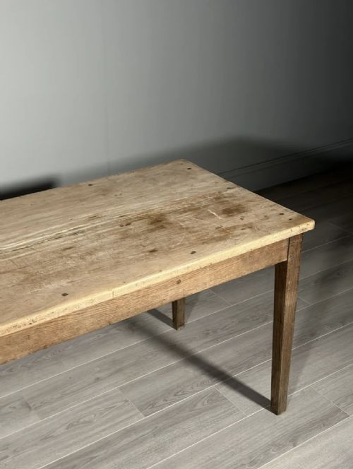 ANTIQUE SYCAMORE TOP FRENCH DINING TABLE - ADDITIONAL PHOTO 3