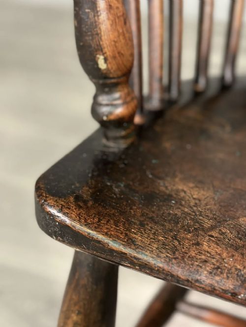 EARLY 19TH CENTURY ELM WINDSOR CHAIR - ADDITIONAL PHOTO 10