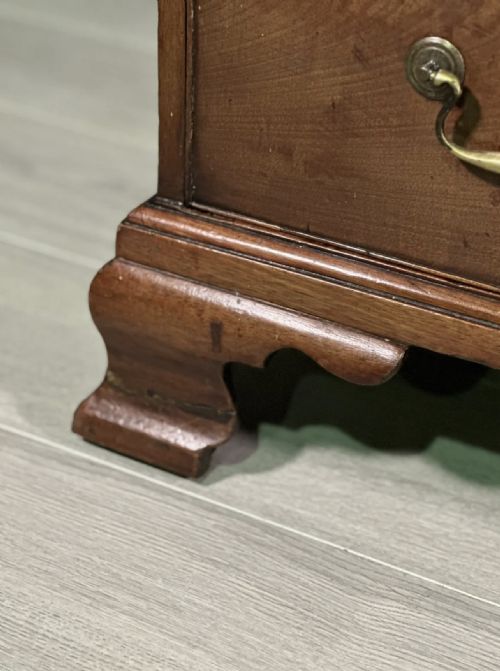 18TH CENTURY GEORGIAN CHEST OF DRAWERS - ADDITIONAL PHOTO 5